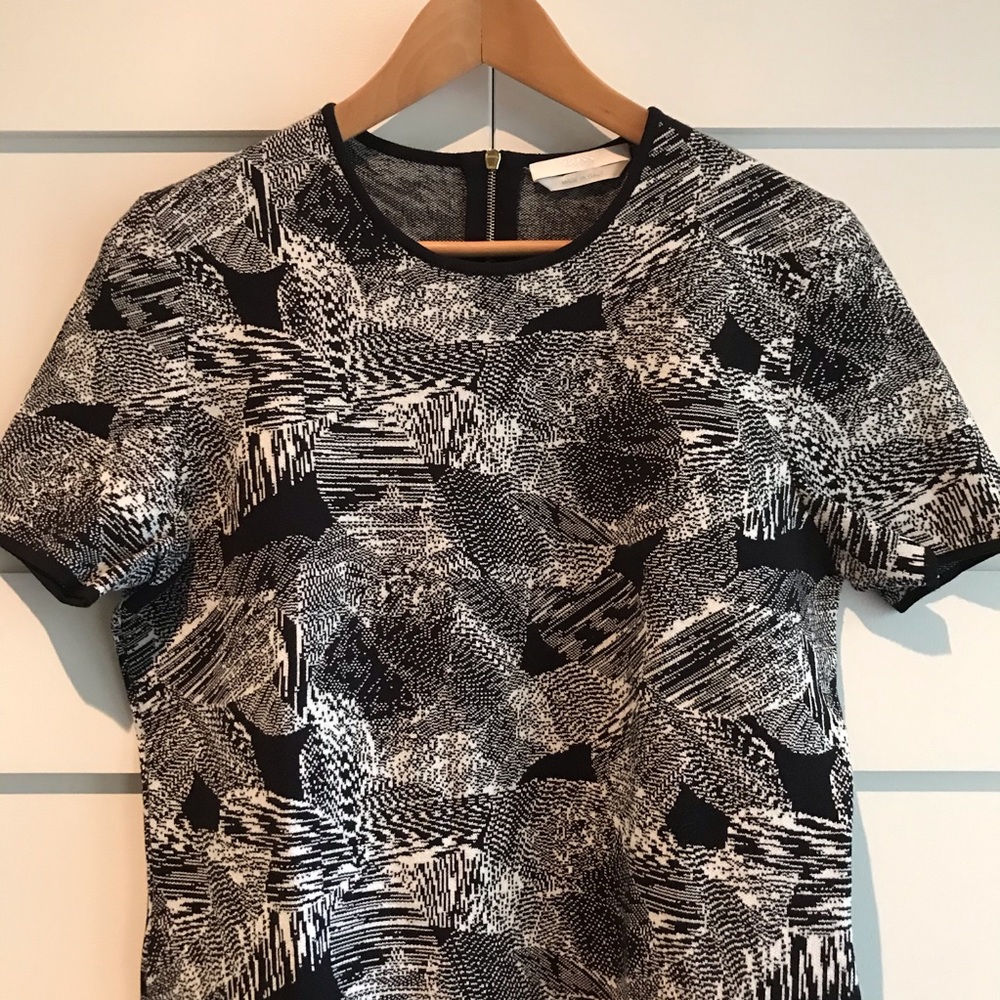 Hugo Boss botanical knit top - Picture 2 of 12